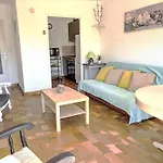 Апартаменты Les Louvans-4 By Interhome Сен-Глф