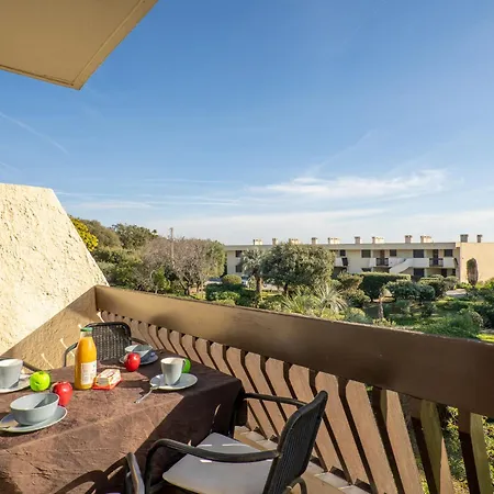 Appartement Les Louvans-4 *